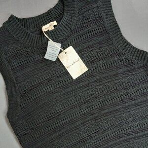 NWT Hem & Thread black knit vest size M